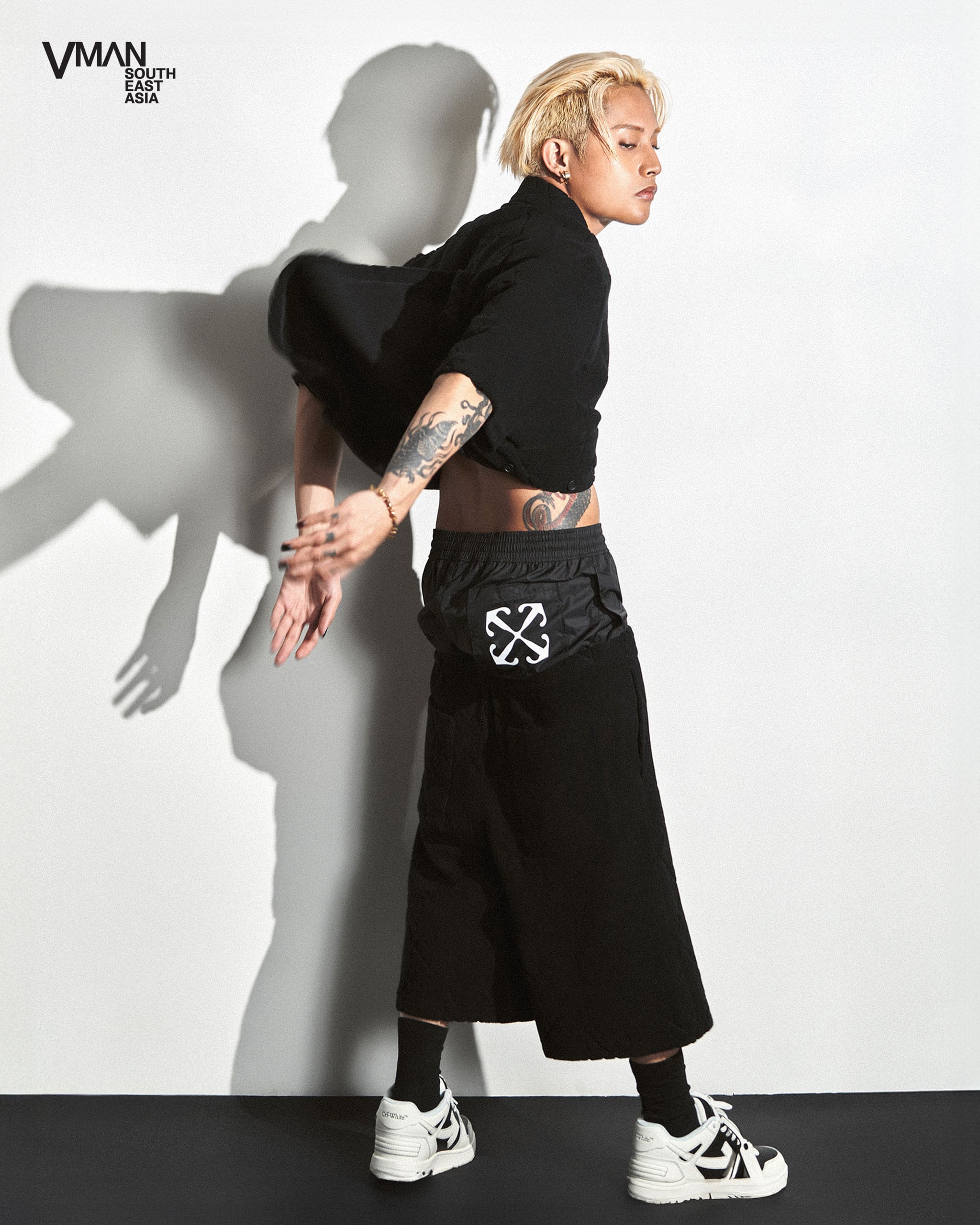 FELIP wears off-white