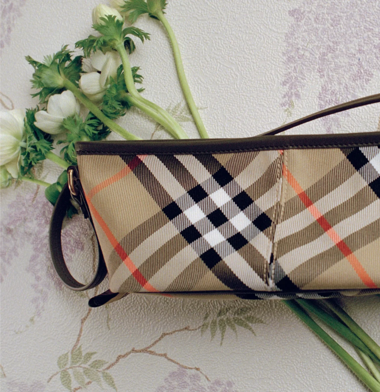 Burberry Mothers Day 2025