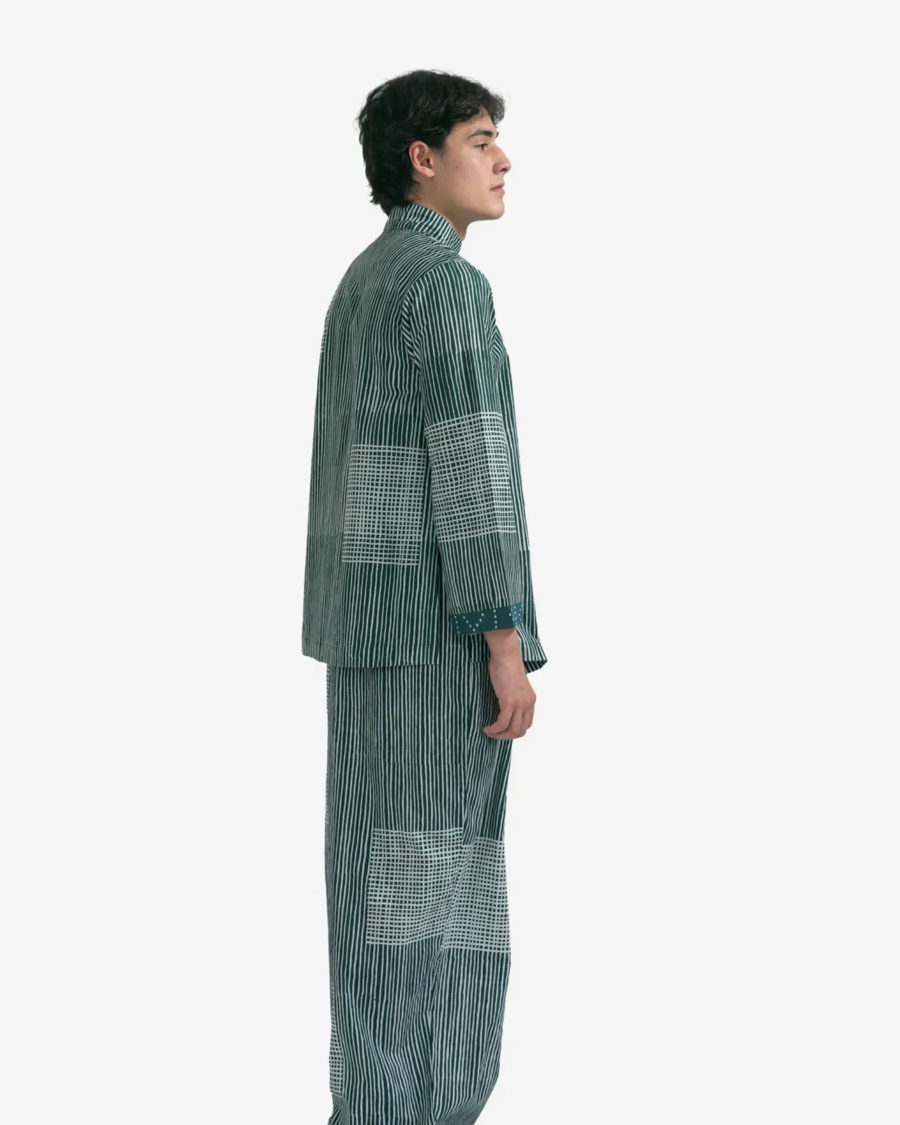 SEJAUH MATA MEMANDANG LAPIS KEMEJA TOEAN