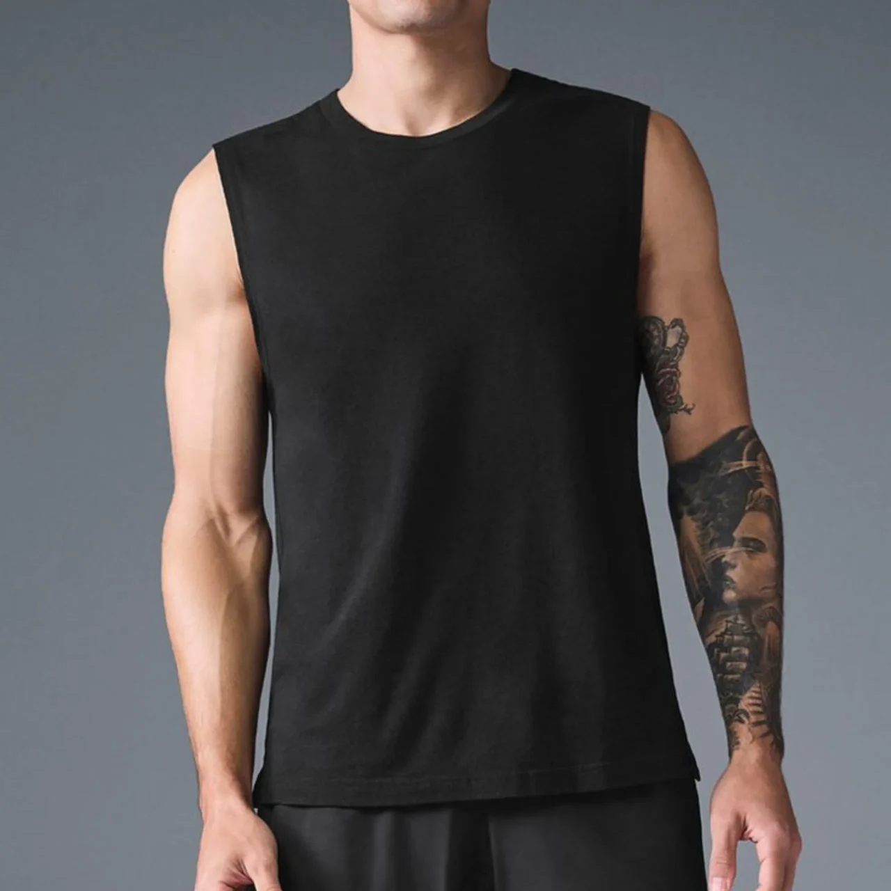 ALO YOGA TRIUMPH MUSCLE TANK TOP