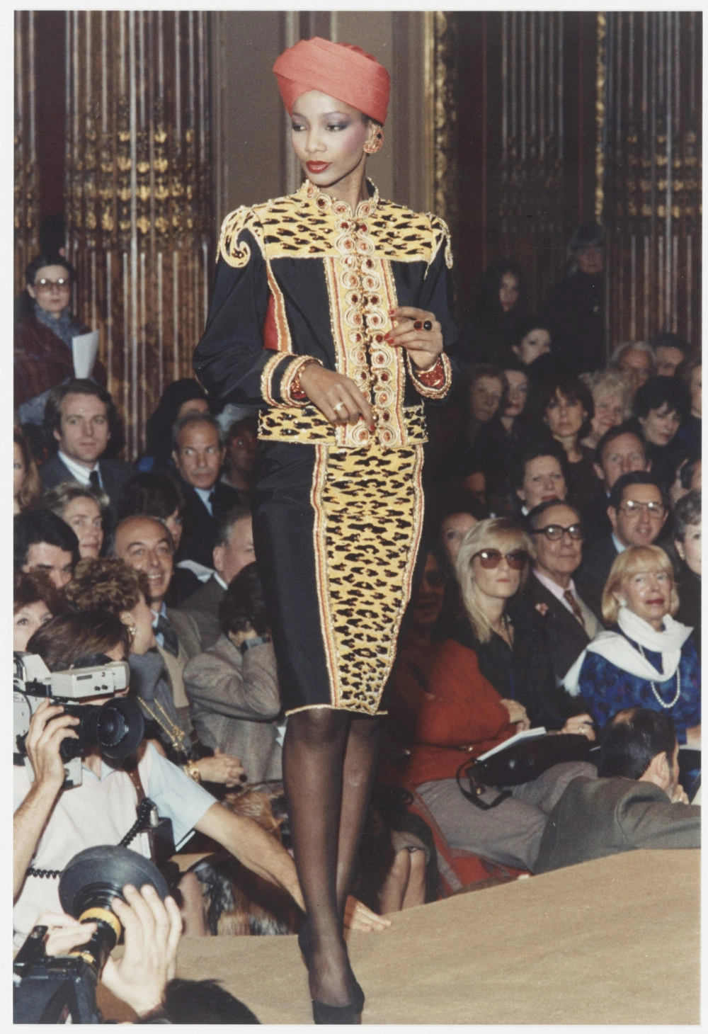 SAINT LAURENT SS82 HAUTE COUTURE