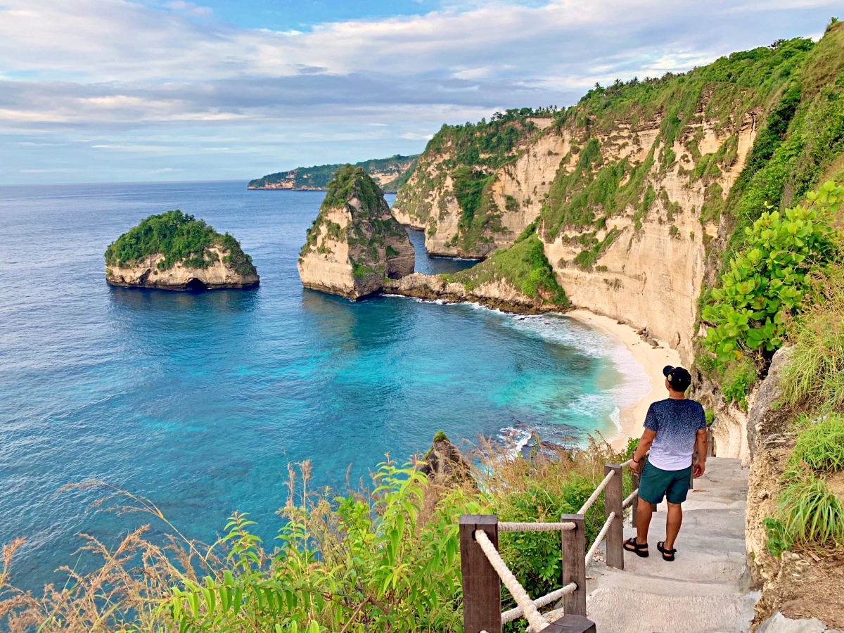 atuh beach nusa penida