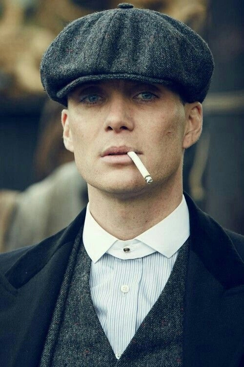 Cillian Murphy’s Newsboy Cap (Peaky Blinders, 2013)