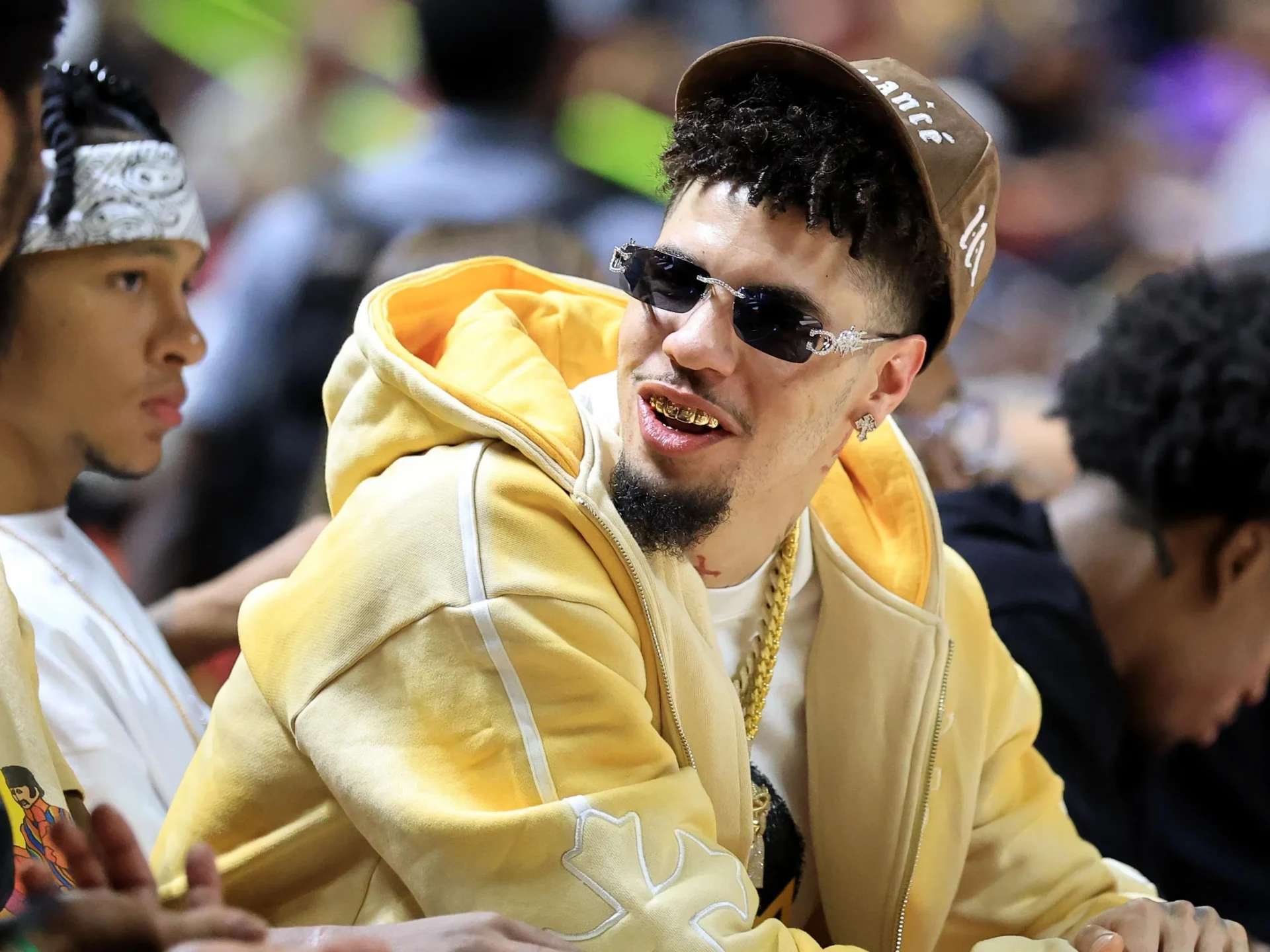 6-7 LAMELO BALL 1