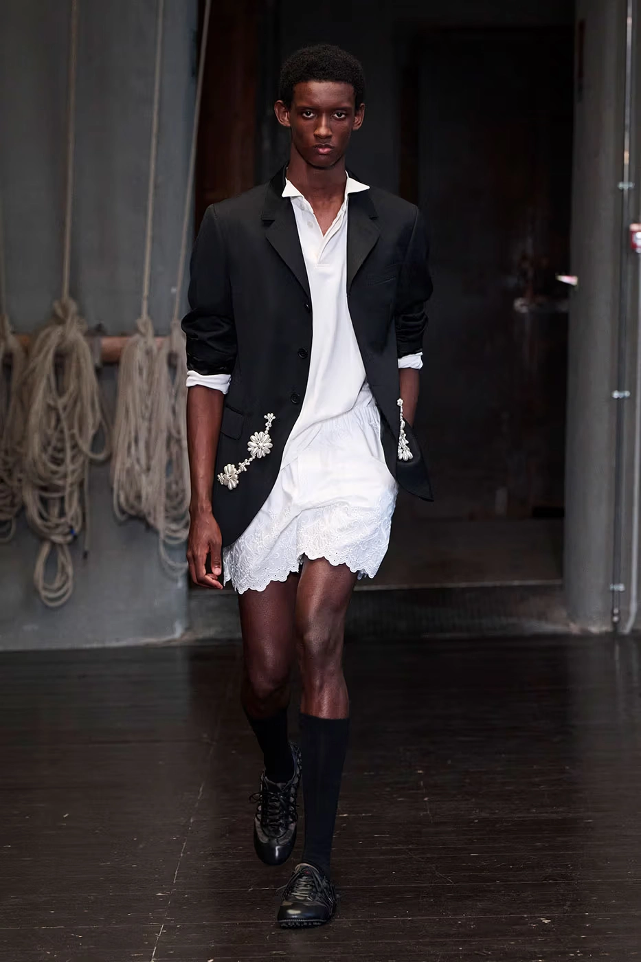 SIMONE ROCHA SS27 runway look 2
