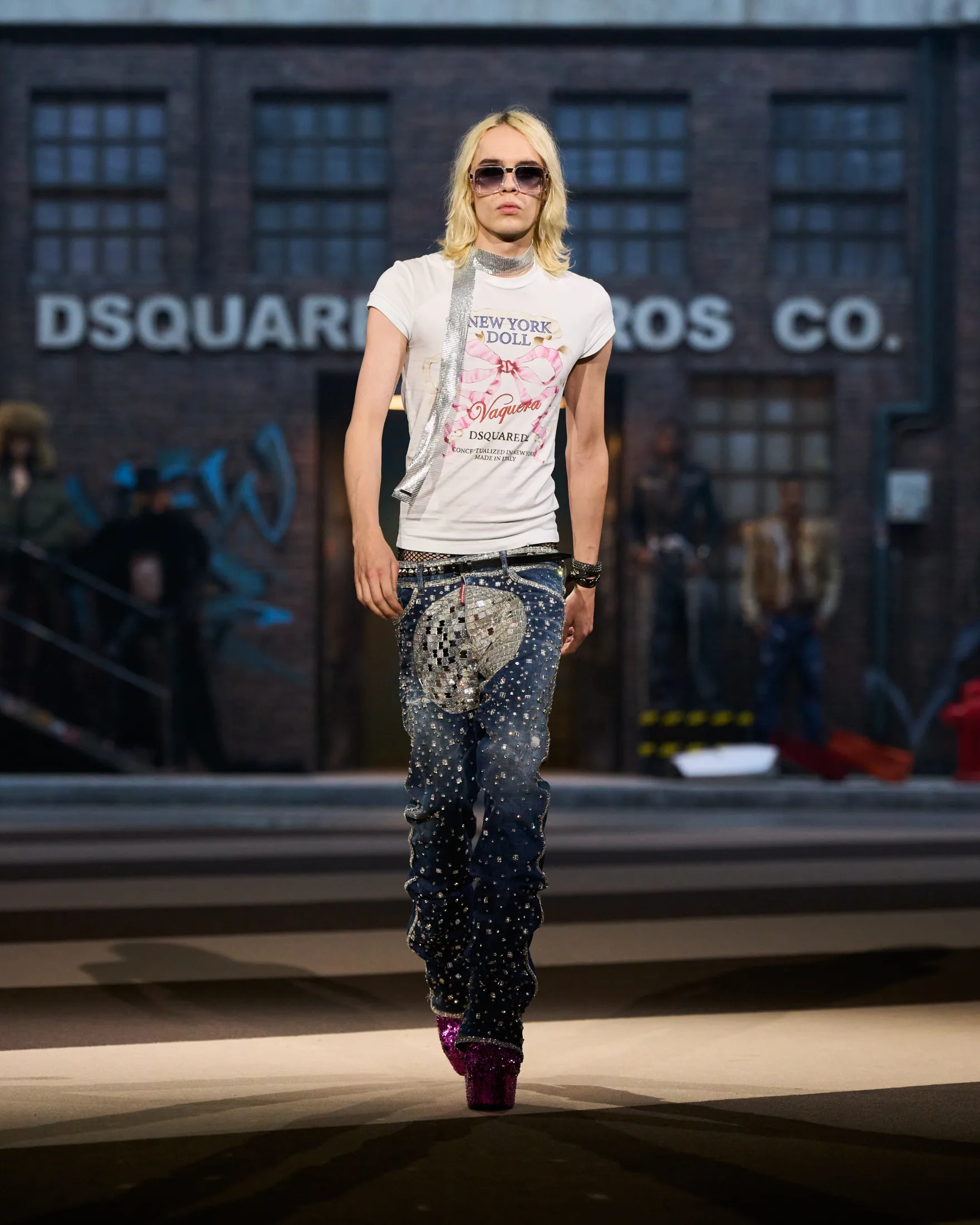 baby tee men runway