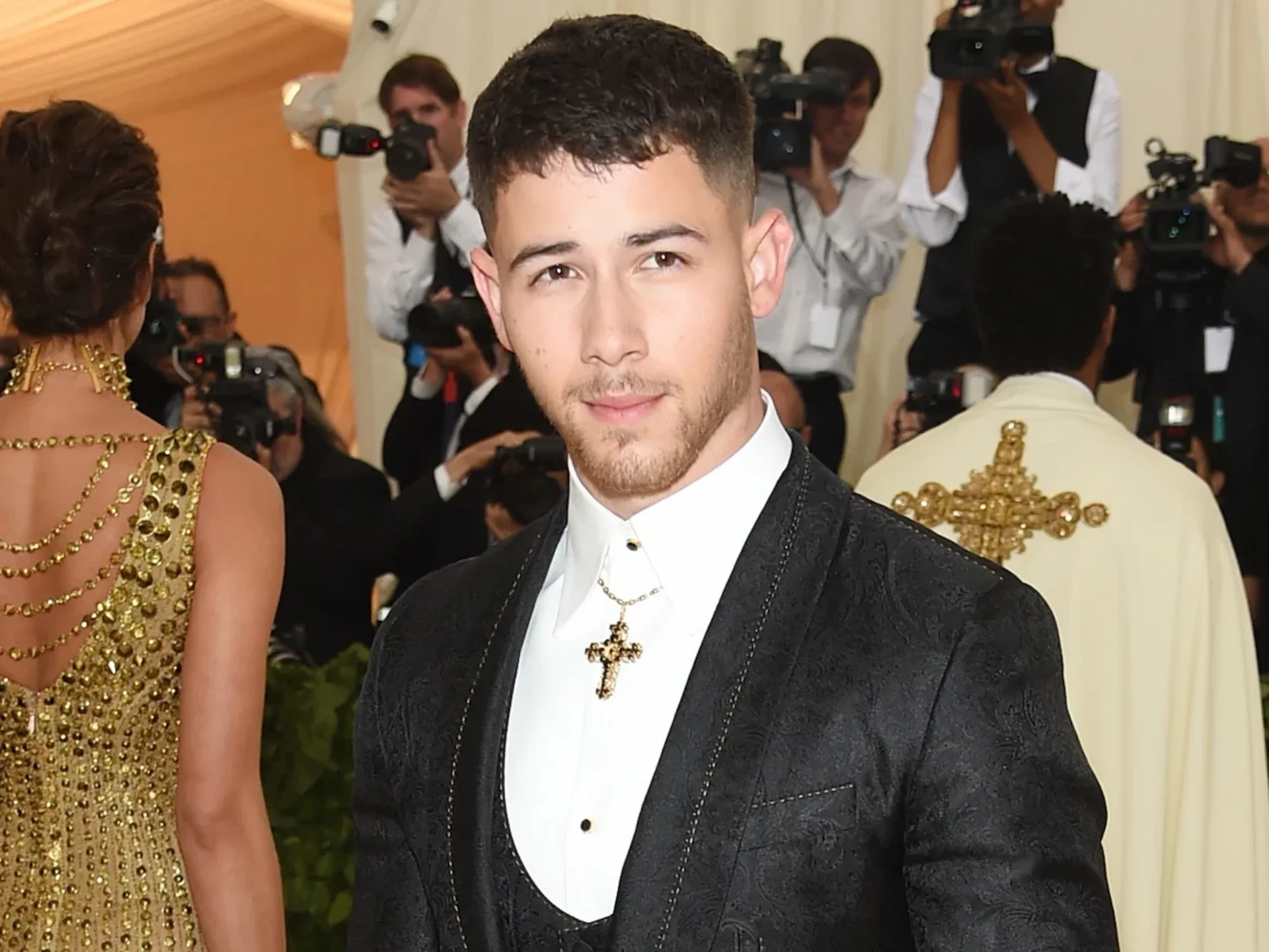NICK JONAS HAIRCUTS 1