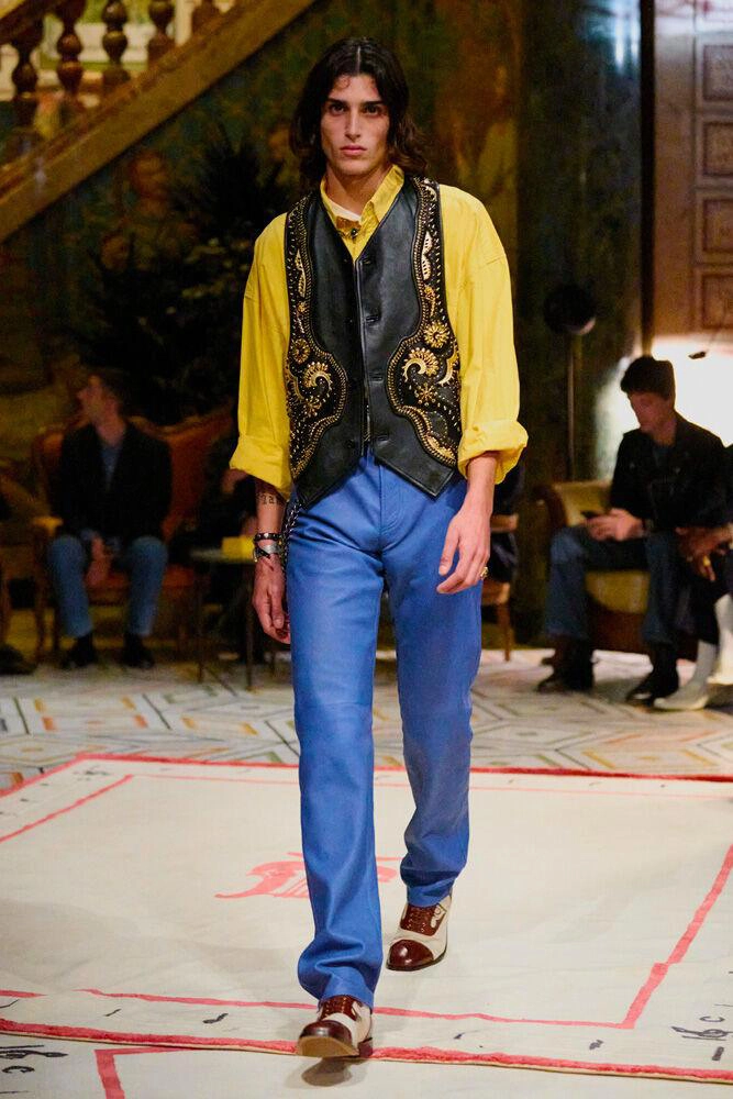 versace dario vitale