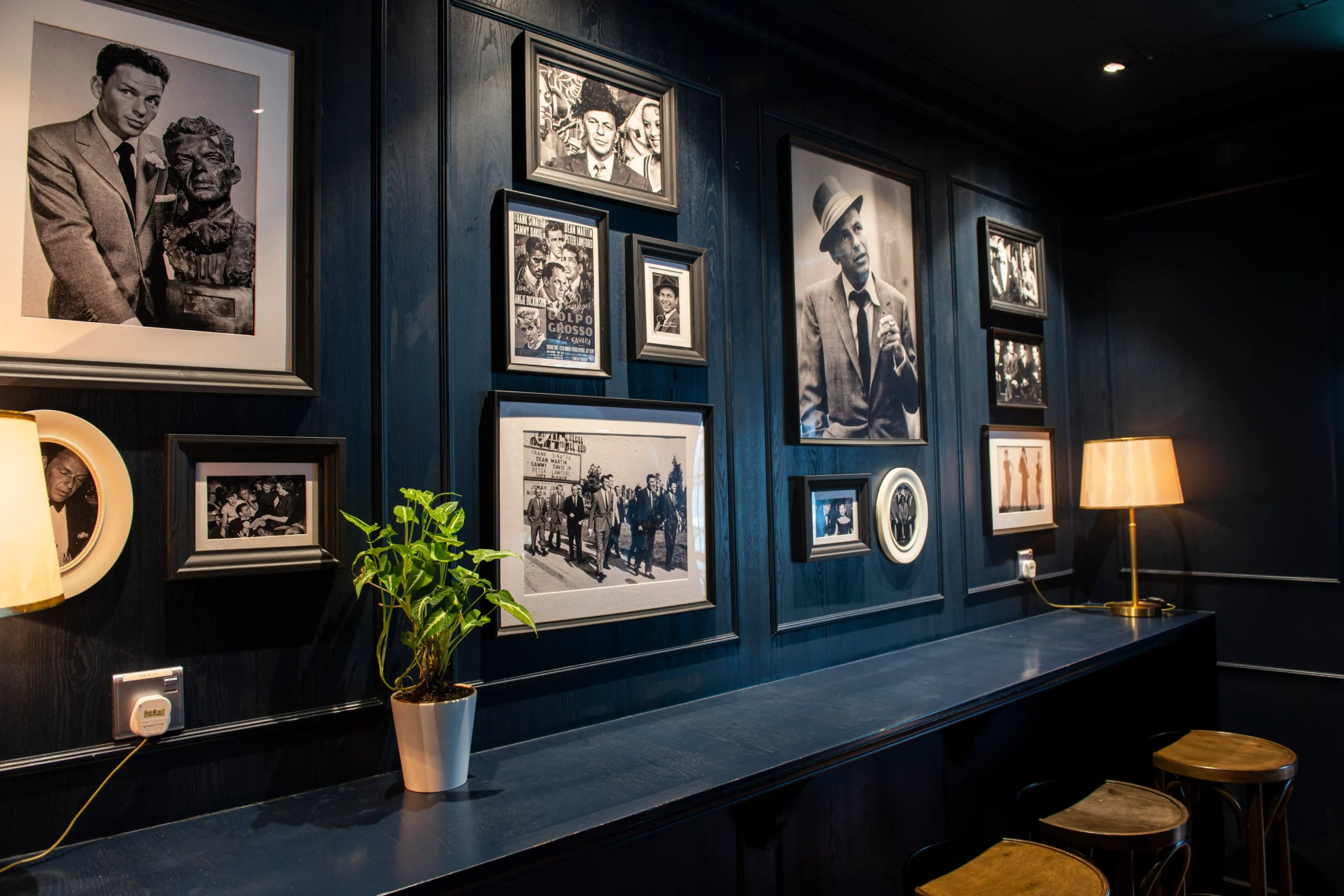 Frank's Bar
