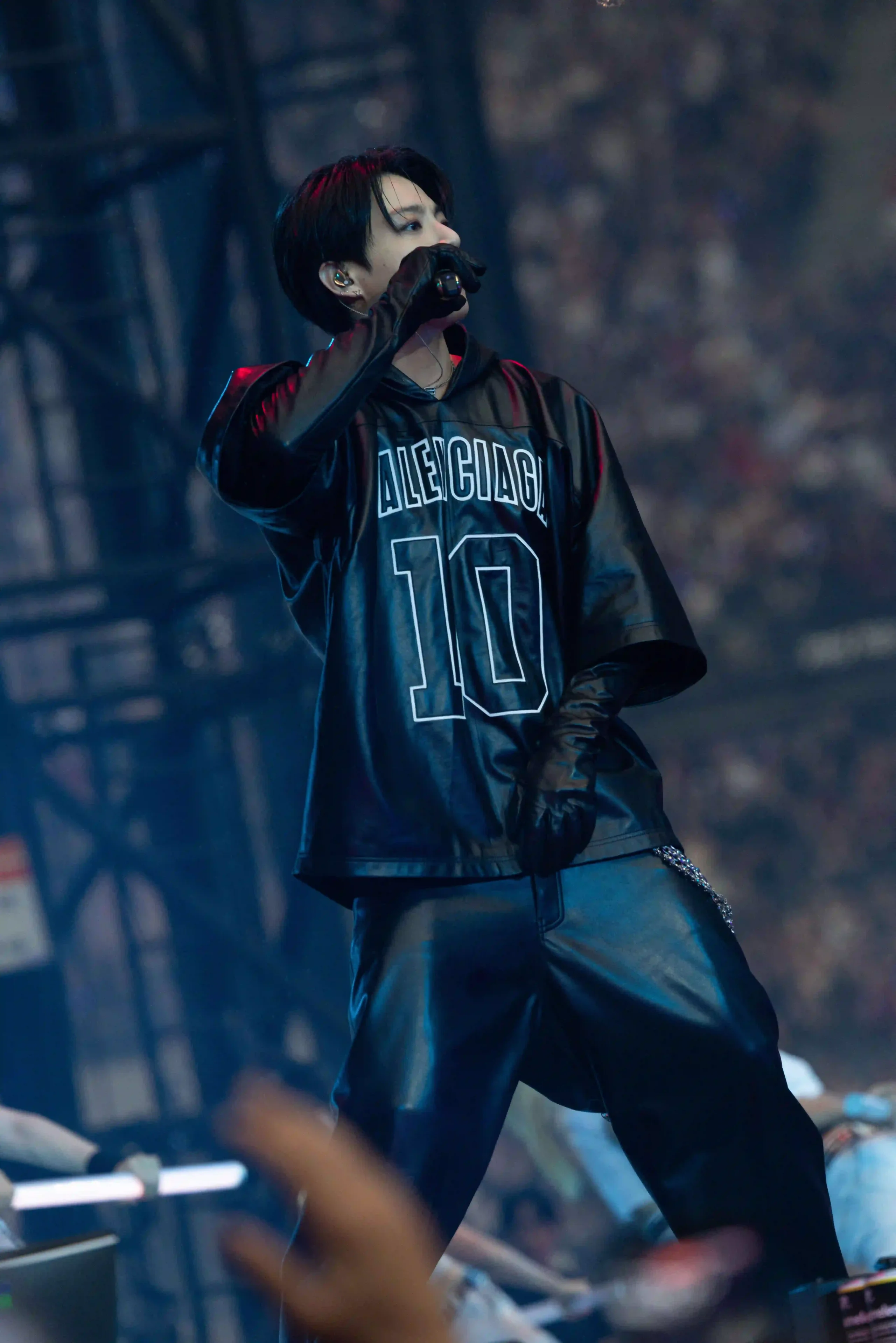 BALENCIAGA JUNG KOOK BTS ARIRANG WORLD TOUR PARIS 01