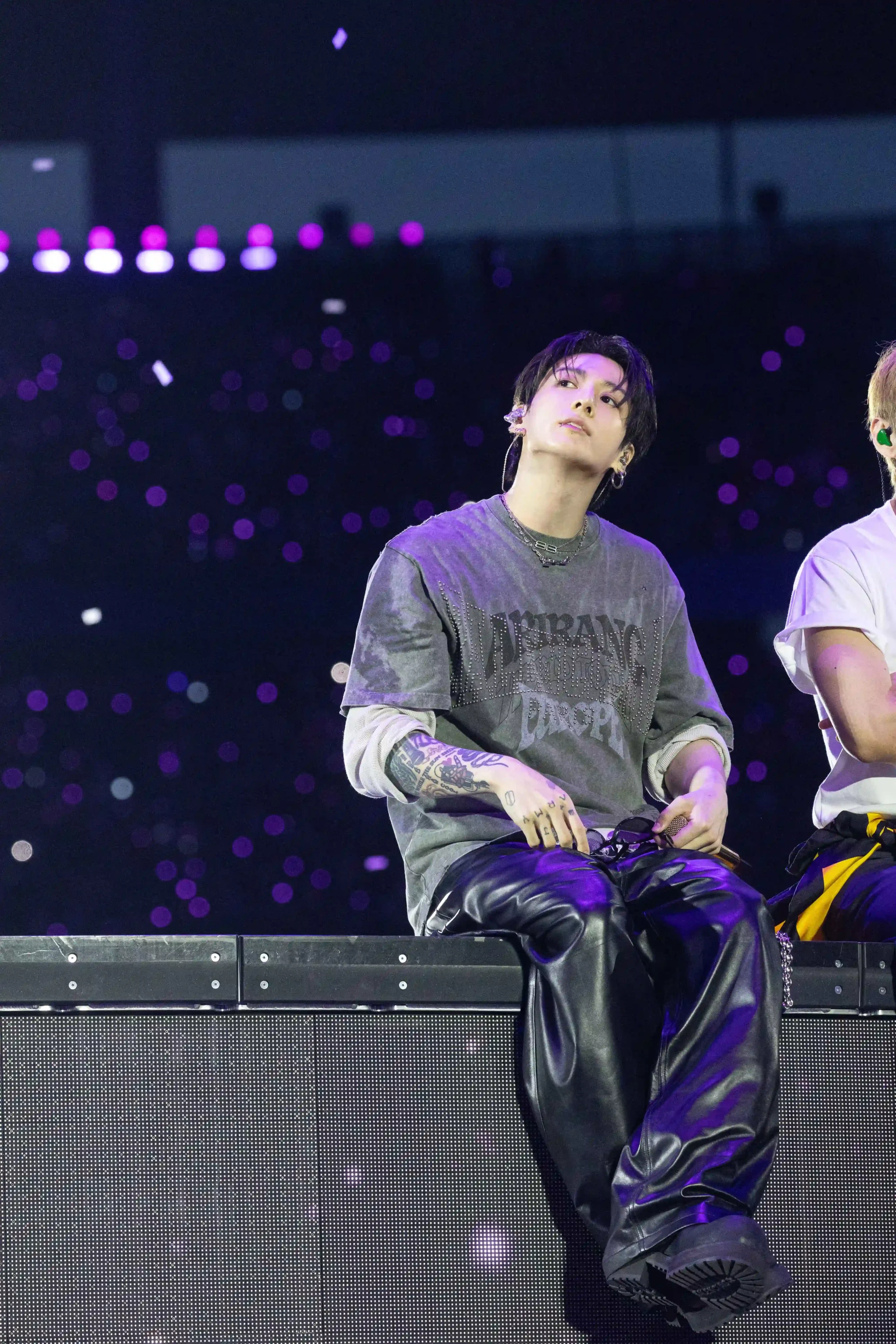 BALENCIAGA JUNG KOOK BTS ARIRANG WORLD TOUR PARIS 02