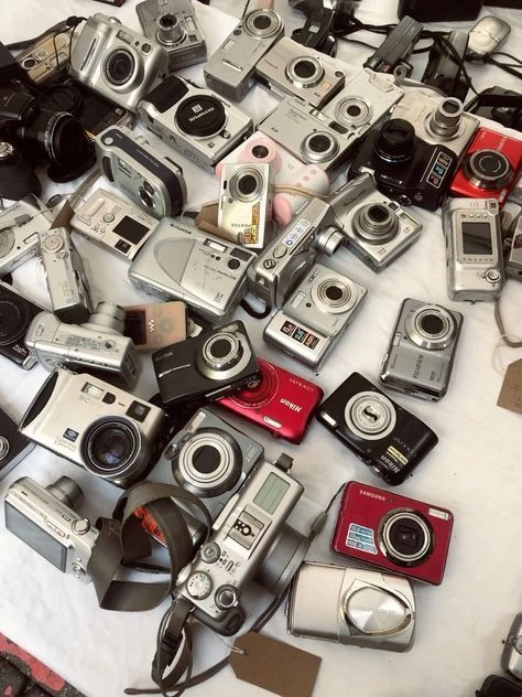 DIGITAL CAMERAS 3